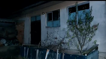 Crima s-a petrecut într-un imobil dezafectat aparținând primăriei FOTO: captura video