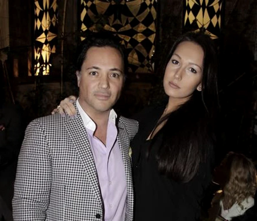 
    Hector Bitar (45 de ani) și Irina Cristescu (24 de ani)foto: Quien.com  