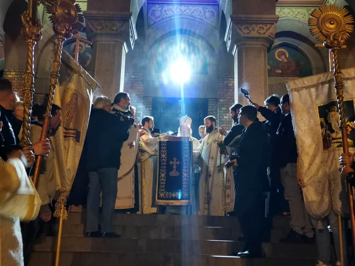 Slujba de Înviere de la Catedrală FOTO Ștefan Both