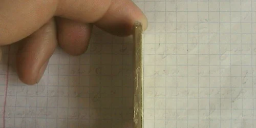 Lingoul are 50 de grame