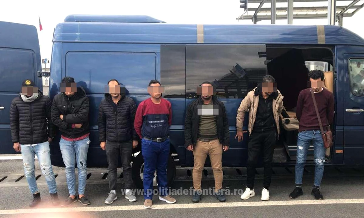 
    Rețeaua de traficanți de migranți a fost destructurată de oamenii legiiFotografii: Poliția de Frontieră  
