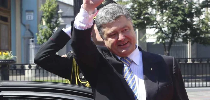 Petro
Poroşenko, un miliardar prooccidental, în vârstă de 48 de ani, a
fost ales din primul tur, pe 25 mai, cu 54,7% din voturile exprimate
şi a devenit al cincilea preşedinte al Ucrainei FOTO Reuters