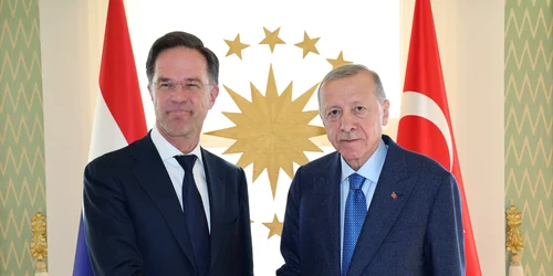 Recep Tayyip Erdogan si Rutte FOTO fb Recep Tayyip Erdogan jpg