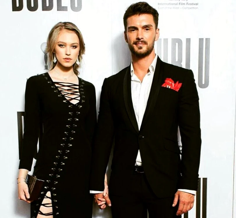Gina şi Bpgdan s-au logodit anul trecut şi se pregătesc de nuntă