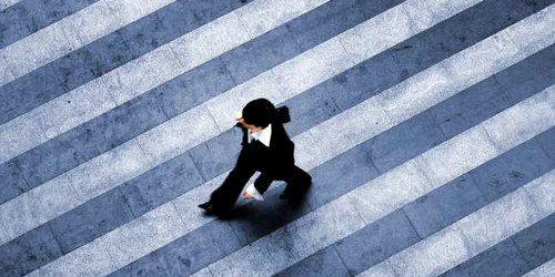 femeie strada FOTO shutterstock