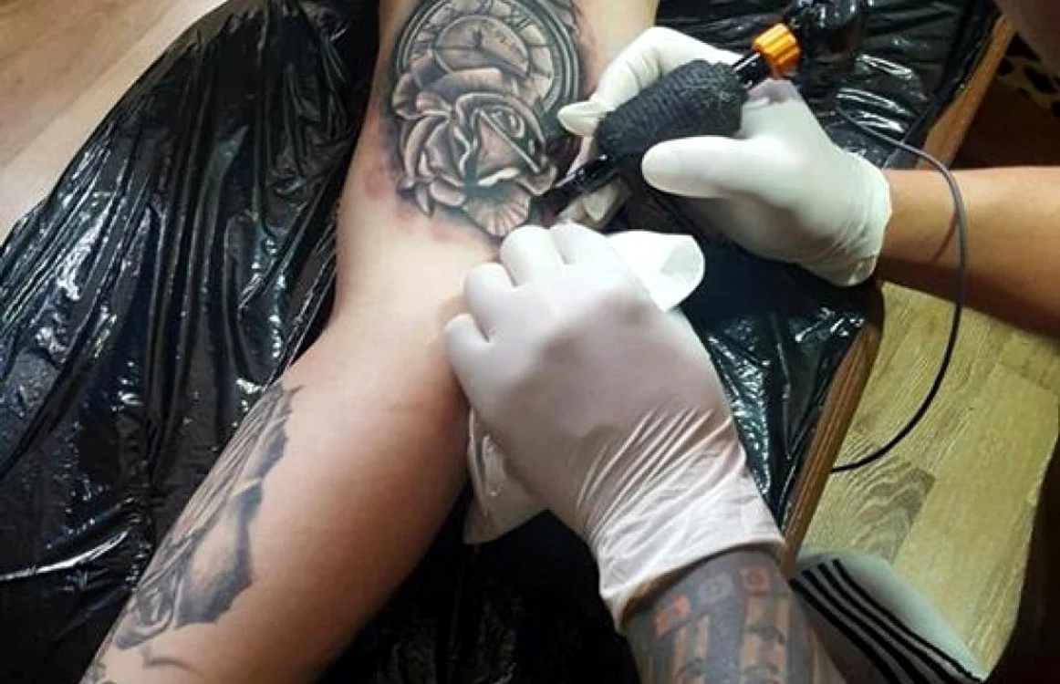 Inclusiv naziştii se foloseau de tatuaje pentru a-i „marca” pe deţinuţii apţi de muncăFOTO: Adevărul/Arhivă