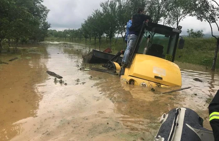 
    Mai multe gospodării au fost inundateFoto: ISU  