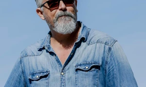 „Spectatorul nu e niciodată mai prejos decît mine“ – interviu cu regizorul Constantin POPESCU jpeg