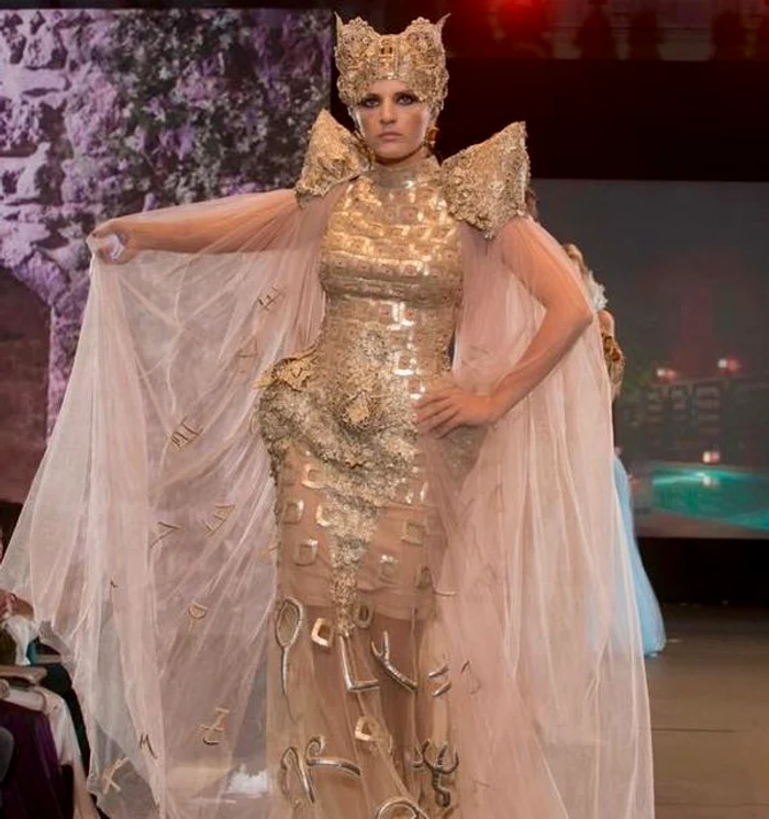 
    Elena a urcat pe podium la o gală de modă de la BerlinFoto: arhiva personală  