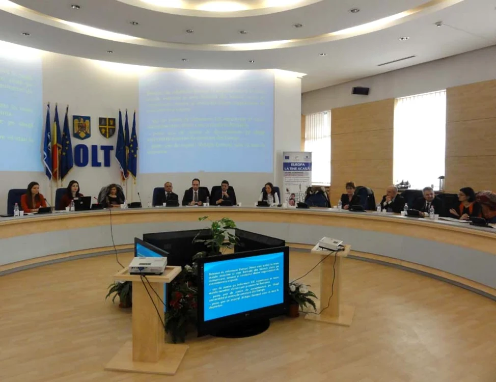 Centrul Europe-Direct de la Slatina este cel de-al 31-lea în ţară... (Foto: Mugurel Manea)
