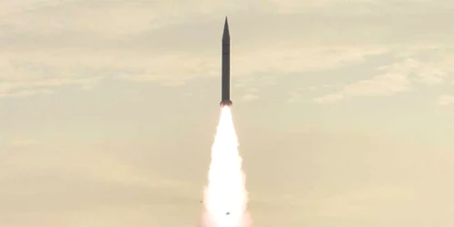 Vehicul hipersonic chinezesc lansat la bordul unei rachete balistice Foto