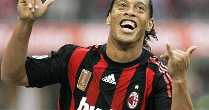 Ronaldinho este una dintre vedetele lui AC Milan