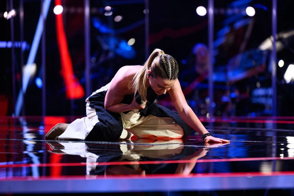 Bătălie la „Vocea Românei” pentru concurenta care a trecut de la operă la rock. Chirilă: „Mă dădeam cu capul de pereți, ne-a rupt”