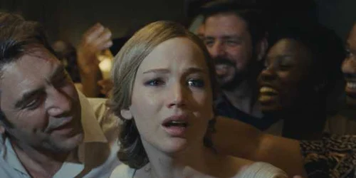 jennifer lawrence mother foto cinemagia