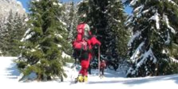 Turiştii sunt sfătuiţi să nu se abată de la traseele marcate