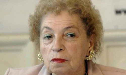 După incident, Paula Iacob este nevoită să nu vorbească 10 zile jpeg