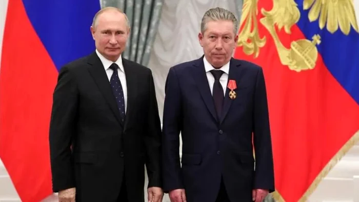 Ravil Maganov a fost decorat de Vladimir Putin în 2019 FOTO Kremlin