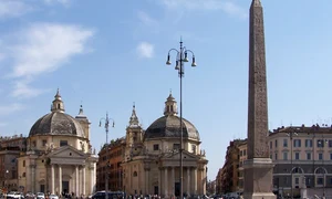 p 14 sus Piazza del Popolo WC jpg1 jpg
