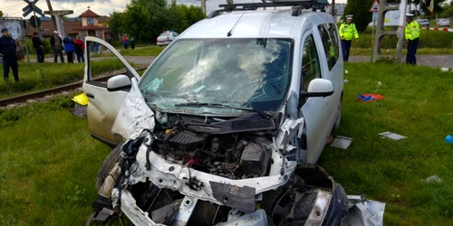 accident tren doicesti