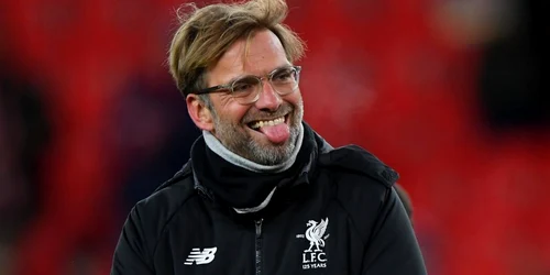  Jurgen Klopp antrenorul echipei Liverpool reacţionează în timpul partidei din Premier League dintre Stoke City şi  Liverpool desfăşurată pe stadionul  Bet365. FOTO Guliver/Gettyimages