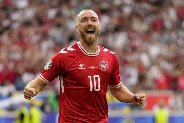 Eriksen s-a calificat cu naționala Danemarcei de pe locul 2 în grupa C. FOTO: Facebook