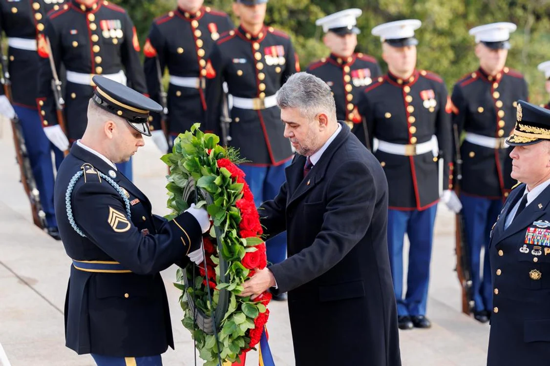 Premierul Marcel Ciolacu, la Cimitirul Arlington FOTO gov.ro