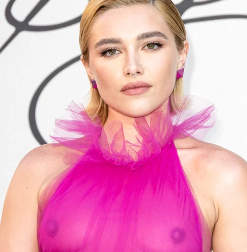 Florence Pugh, într-o rochie Valentino (Foto: Profimedia)