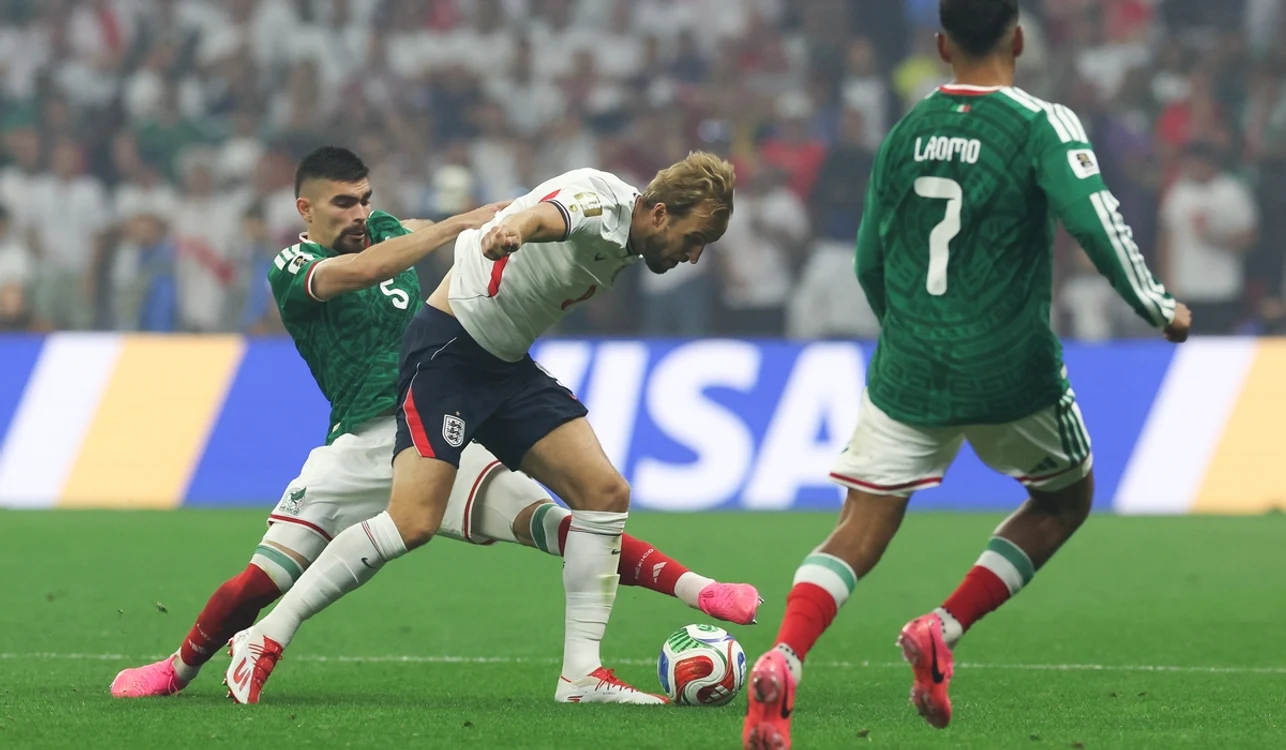 Harry Kane (centru), unul dintre eroii Angliei la Mondial (FOTO: EPA)