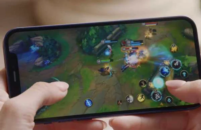 iphone 12 5G league of legends