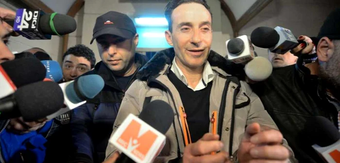 Radu Mazăre a fost reţinut de procurorii DNA pentru fapte de corupţie FOTO Mediafax