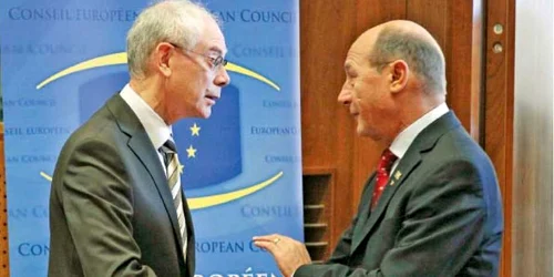 Traian Băsescu susţine soluţia propusă de preşedintele Consiliului European, Herman van Rompuy  
