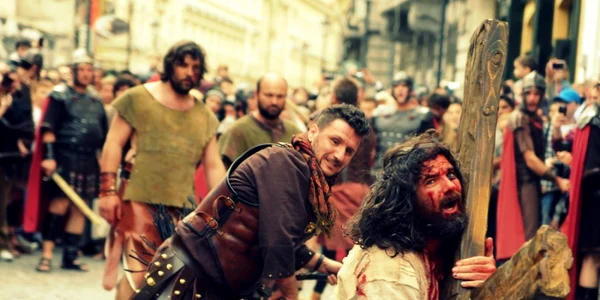 Spectacolul va avea loc în centrul oraşului