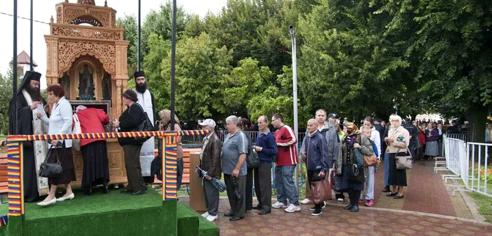 Sărbătorirea Sf. Ier. Nifon va fi deschisă de Pelerinajul Tinerilor din Municipiul Târgovişte, care va avea loc în ajunul praznicului, în ziua de sâmbătă, 10 august