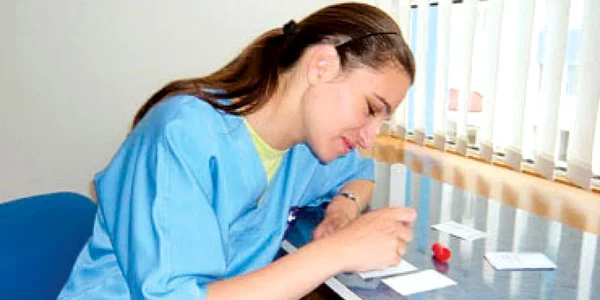 Studentă la Medicină luptă pentru viaţă