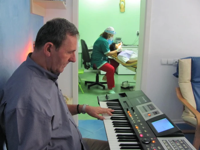 Cabinet stomatologic cu meloterapie la Timişoara FOTO Ştefan Both