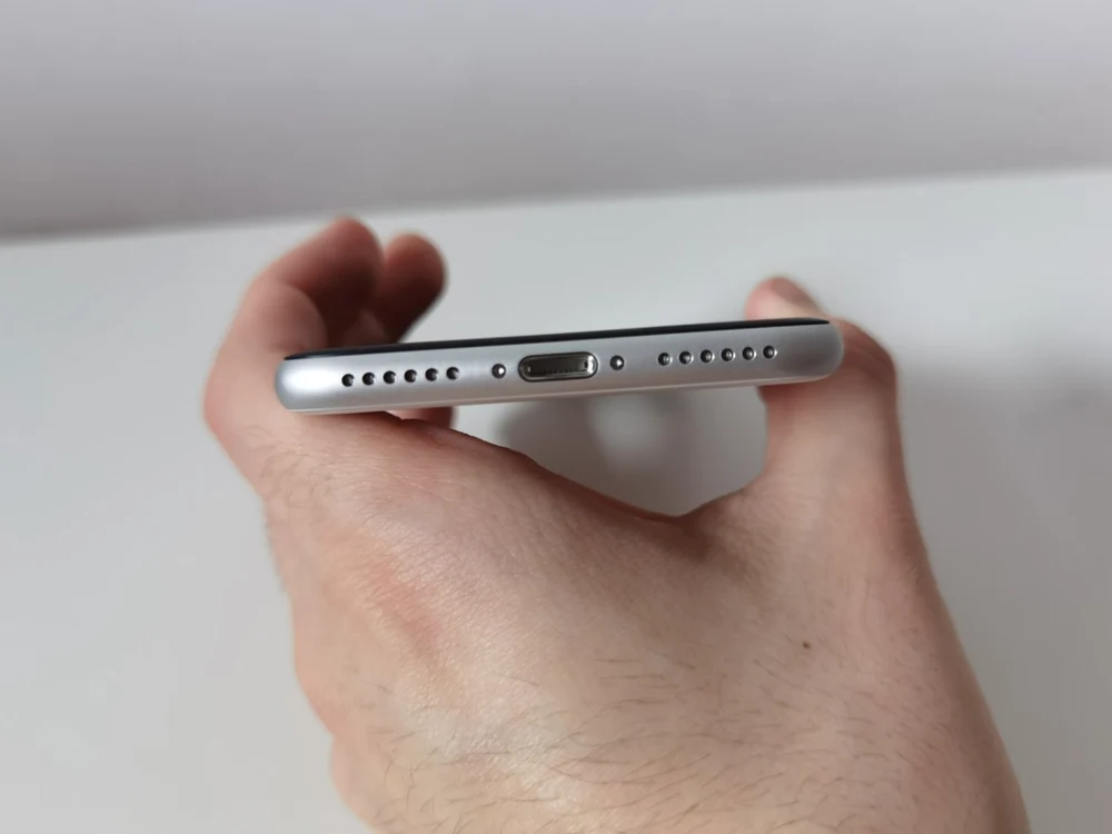 iPhone SE 2020