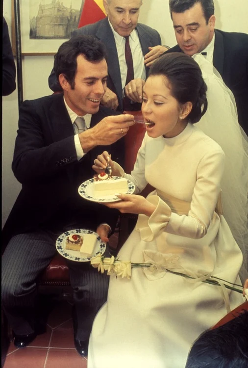 julio iglesias si isabel preysler ab95901368 jpeg