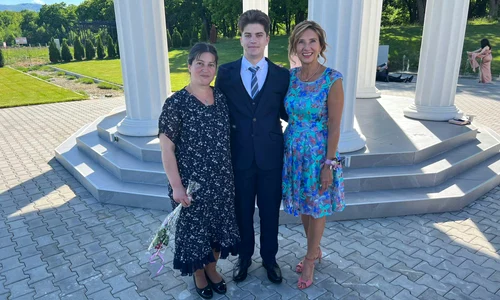 Carmen Iohannis balul de absolvire (1) jpg