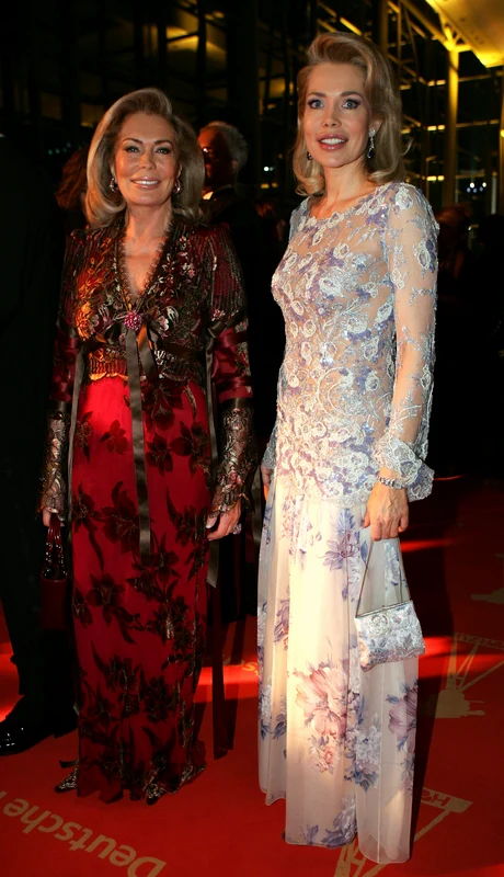 Prințesa Inaara Aga Khan și mama ei. FOTO: Getty Images