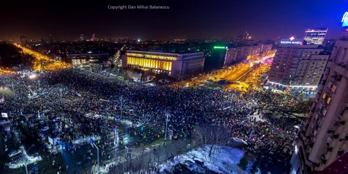 Protest uriaş Piaţa Victoriei