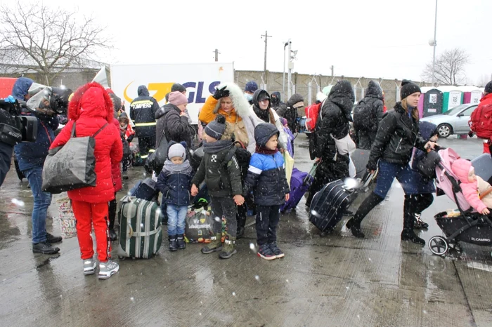 Cei mai mulţi refugiaţi din Ucraina sunt familii formate din femei şi copii Foto: Arhivă