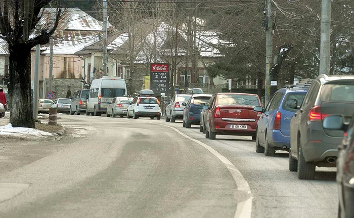 
    La munte: Pe Valea Prahovei s-a circulat bară la bară  