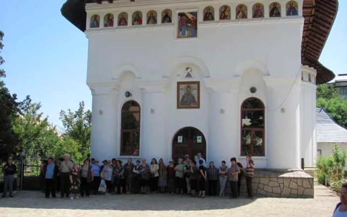 enoriasi protestatari la biserica Sf Spiridon Barlad