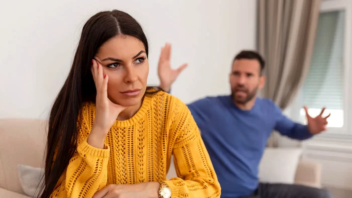 Cum o relație cu un narcisist te lasă cu răni adânci.