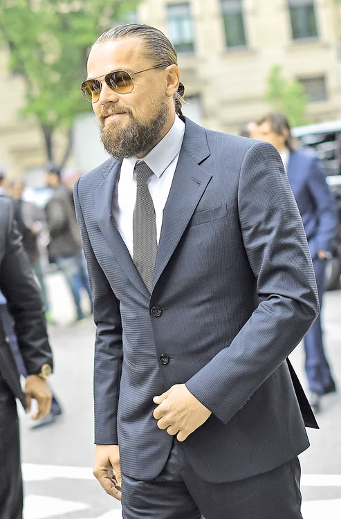 
    Leo DiCaprio şi-a  lăsat barbă de  mai bine de un an  