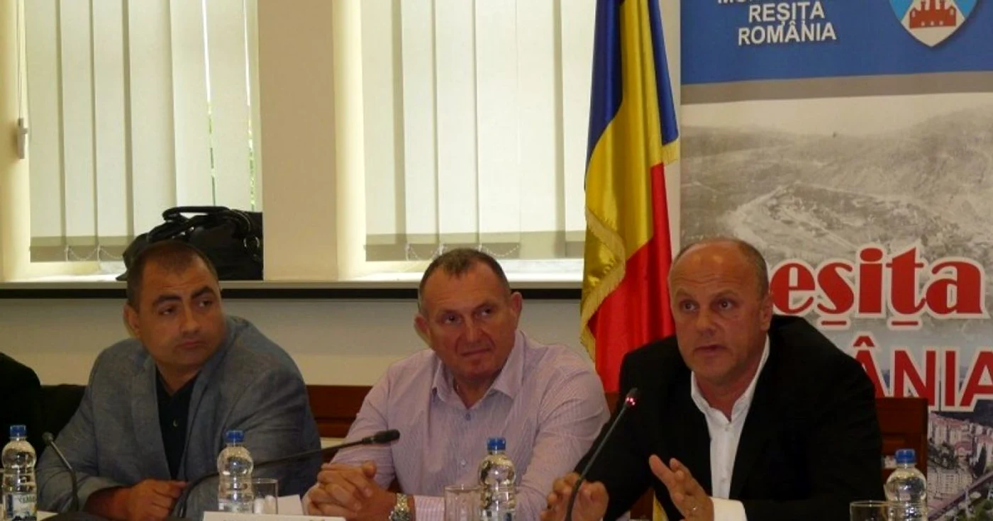 Primarul Reşiţei a mai cerut o păsuire până la majorarea salariilor