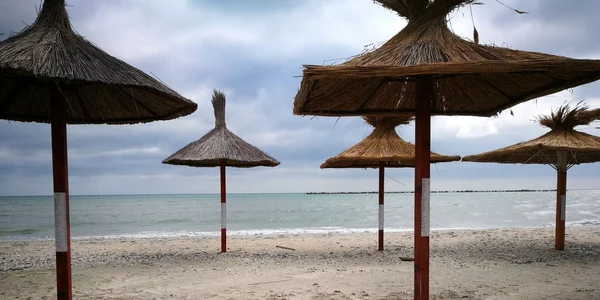 Plaje amenajate foto Apele Romane