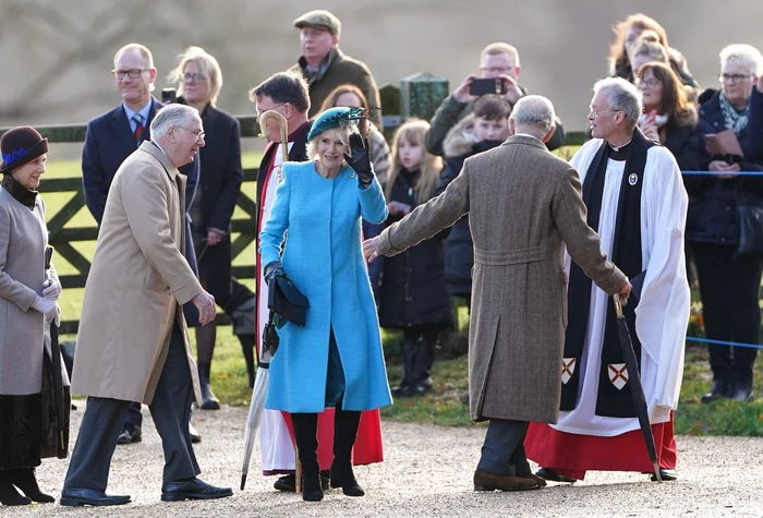 Regele Charles si Camilla Ajun Anul Nou (1) jpg