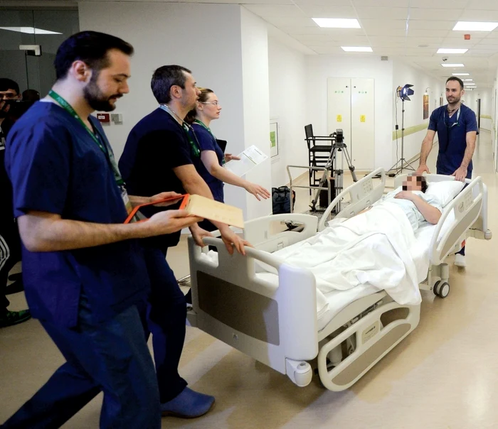 Medicii tineri sunt dezavantajaţi de un proiect de lege adoptat de Parlament. FOTO: Mediafax