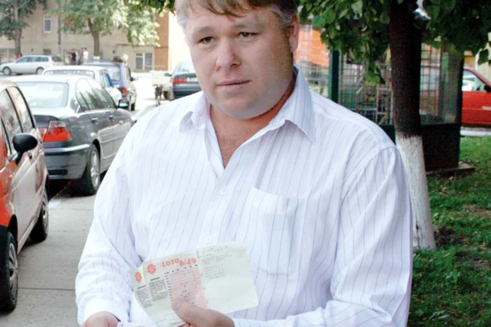 Nicu Miron a ghicit rezultatele a 15 meciuri de fotbal din campionatele europene (FOTOGRAFII: Ziarul de Iaşi, Click!)